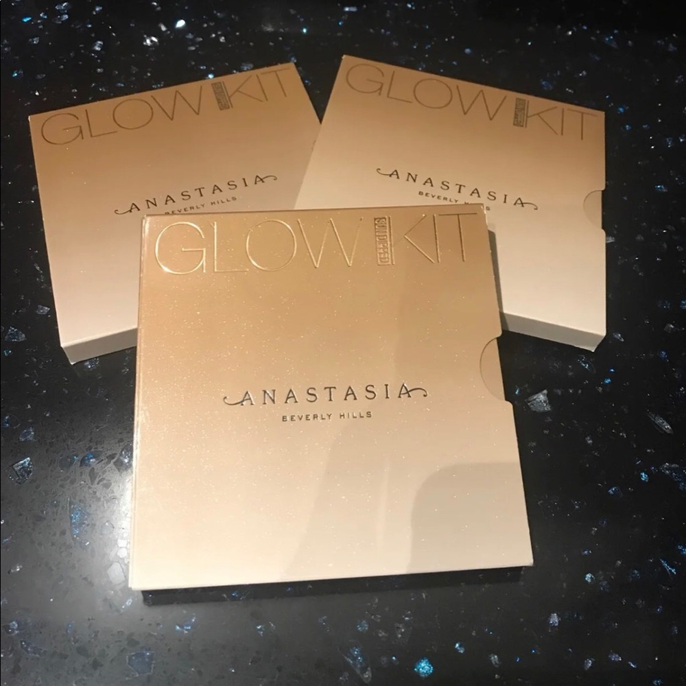 ⛔️SOLD⛔️Urban Decay Anastacia